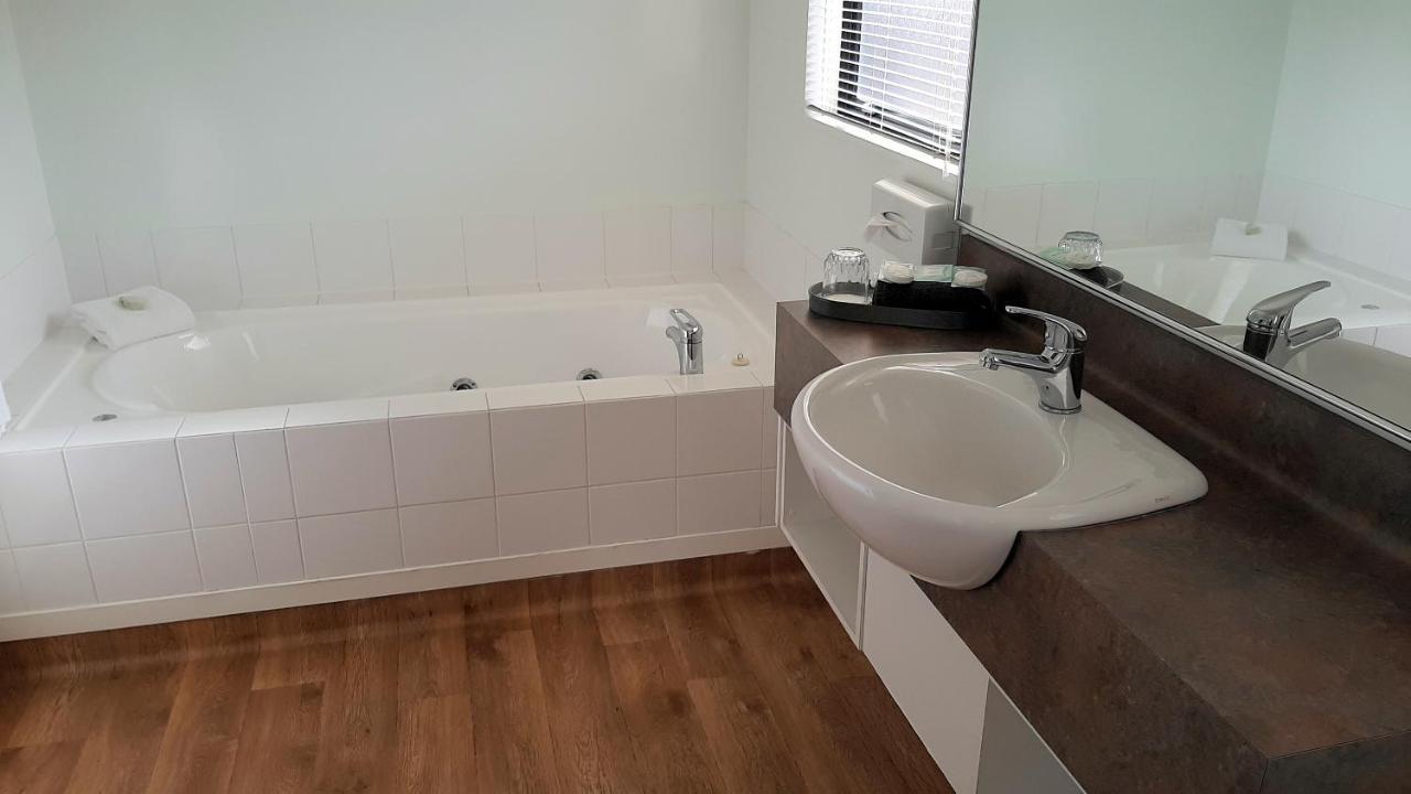 Central Motor Lodge Morrinsville Екстер'єр фото
